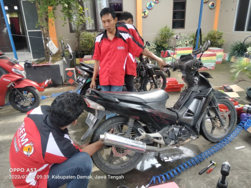 https://www.dimymotor.com/files/cache/2d933cba19021b11206941dfec3f590a_x_Thumbnail500.jpeg