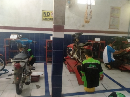 https://www.dimymotor.com/files/cache/8e15e6c0379610f8c9c35a928e7f6f6d_x_Thumbnail500.jpeg